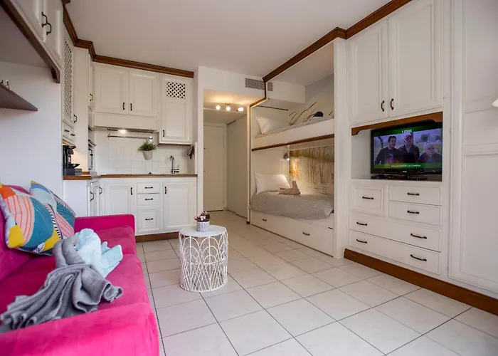 Appartement Palais Des Arts Terrasse Cosy Parking Prive 150m Clim Wifi Nice